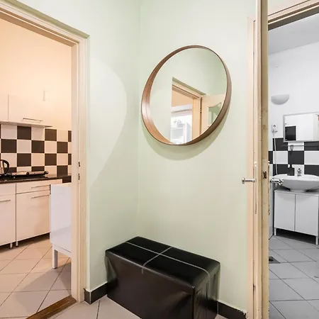 Affordable Heroes' Square Residence Budapest Exterior photo